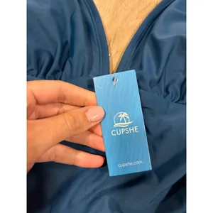 Cupshe Womens Teal Blue‎ Ruched One Piece Swimsuit V-Neck M DKA12E2D003TT NEW thumbnail 3