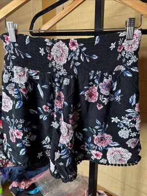 Three Dots Black Floral Smocked Pull-On Shorts Pom Pom Trim Size Medium thumbnail 8