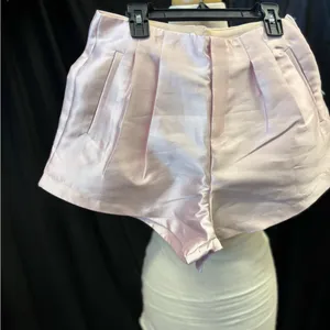 Banana Republic Pale Pink Satin High Waisted Pleated Shorts with Pockets and Side Zipper thumbnail 6