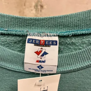 Vintage 90s Cape Cod Thrashed DIstressed Embroidered Crewneck Sweatshirt Y2K L thumbnail 3