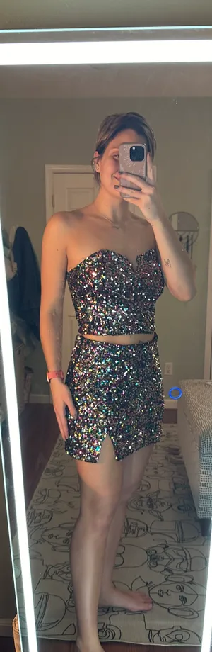 SO Sequin Era’s Tour outfit thumbnail 3