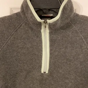 Patagonia Synchilla Women M long 23” and bust 34/36” excellent condition thumbnail 2