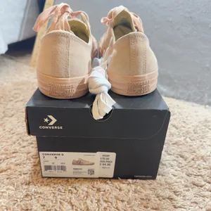 968 | NEW!! Converse CTAS OX Suede Rose Gold Eyelet Low Top‎ Bisque Women 9 thumbnail 9