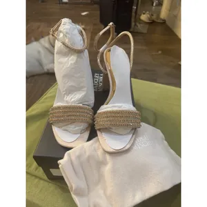 Badgley Mischka Becca rhinestone jeweled sandals size 6 Bridal Fairy thumbnail 4
