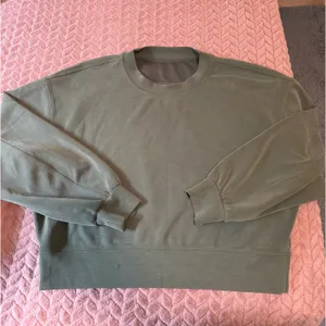 Lululemon Grey Sage Perfectly Oversized Cropped Crewneck Sweatshirt *Softstreme thumbnail 3
