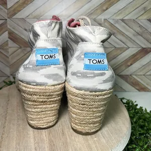 TOMS Ikat Desert Wedge Ankle Boots‎ Women 8 Gray and Cream Comfort Casual Boho thumbnail 3