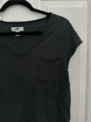 Tokyo Darling Black V-Neck Pocket Tee size S thumbnail 4