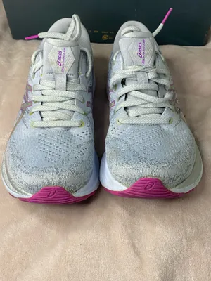 ASICS Gel-Kayano 29 Women's Running Shoes Size 8 thumbnail 2