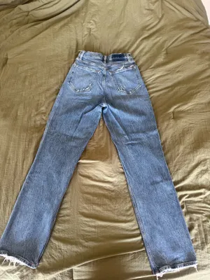Abercrombie Jeans Ultra High-Rise 90s Straight Curve Love thumbnail 4