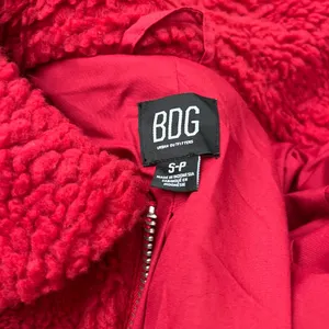 BDG small red fuzzy jacket‎ thumbnail 11
