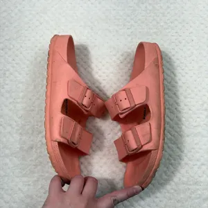 Birkenstock Peach Pink Rubber Arizona Two Strap Slip On Comfort Sandals 40 L9 M7 thumbnail 2