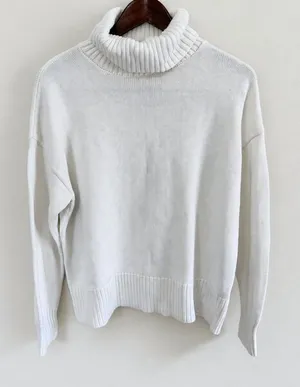 Gap Women's 100% Cotton Cream Knit Relaxed Fit Turtleneck Sweater Size M thumbnail 1
