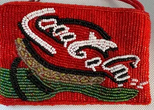 VINTAGE: small, beaded wristlet bag Red thumbnail 3