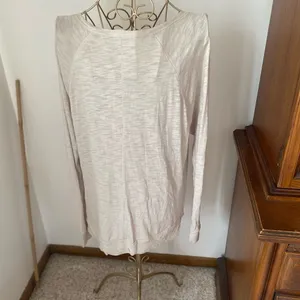 Express  Metallic Sequin Heart Long Sleeve Top Size Medium thumbnail 9