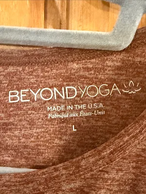 Beyond yoga all about it split back yoga tank size large . thumbnail 2