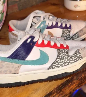 Nike Dunk Low SE Safari Women’s Mix thumbnail 1