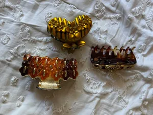 Set of 3 Decorative Vintage Hair Claw Clips- Gold toned thumbnail 3
