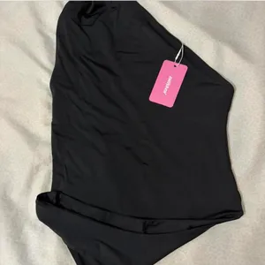 Edikted One-Shoulder Bodysuit Tabby Gathered thumbnail 2