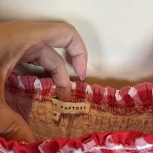 English Factory |Tuckernuck Gingham Puff Sleeve Tiered‎ Dress Medium Tomato Girl thumbnail 3