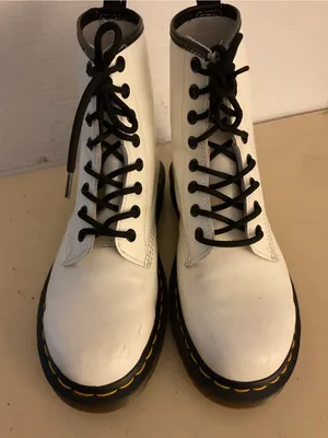 Dr. Martens women White Leather Lace-Up Combat Boots US 7 thumbnail 5