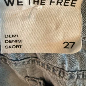 Free People ( We The Free) Denim Skort . Perfect for any occasion. NWOT, size 27 thumbnail 5