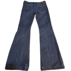 7 For All Mankind Charlize Bootcut Jeans Dark Wash Size 30 Made in USA thumbnail 11