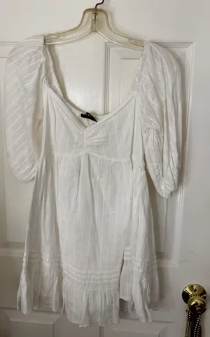 White dress thumbnail 1