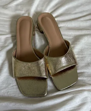 Gold Metallic Square thumbnail 1