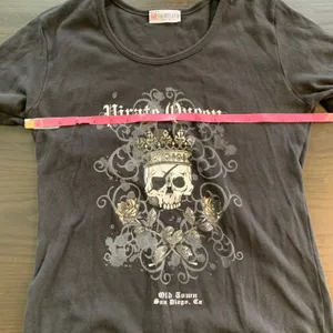 Y2K Yachtclub Pirate Queen T Shirt XL Old Town San‎ Diego CA Graphic Top Bling thumbnail 7