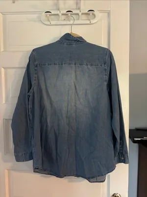 NWT Classic Blue Denim Button thumbnail 4