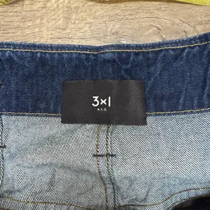3x1‎ Kelly Paperbag Waist Dark Denim Crop Jeans Size 32 thumbnail 3