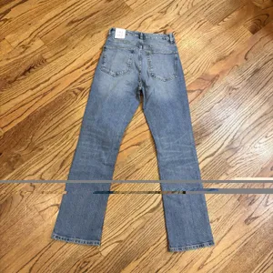 NWT‎ Zara Stove Pipe Jeans Womens US 4 Light Wash High Rise Straight Leg Denim thumbnail 2