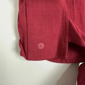 Halara Open Tie Back Burgundy Rayon Athletic Top Size Small Yoga Pilates thumbnail 9