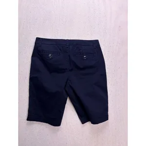 JCP Bermuda Shorts Women 6 Navy Blue Chino Polka Dot Waistband Casual thumbnail 9