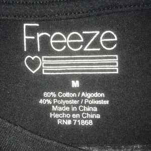 FREEZE crop top “Don’t Kill My Vibe” ties at bottom short sleeve T-shirt size M thumbnail 4
