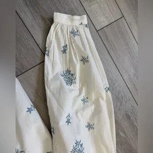 Nordstrom NWT B. Young Hasel Preppy Classic Minimalist Floral Embroidery Button down small thumbnail 8