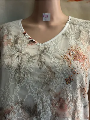 Brittany Black Floral Lace Overlay V-Neck Top Blouse Women’s SM thumbnail 7