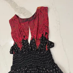 Free People Walking Through My Dreams Mini Dress Women’s Medium Black/Red Floral thumbnail 6