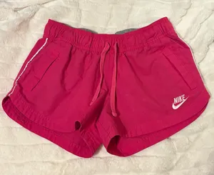 Vintage Nike Shorts Women’s thumbnail 1