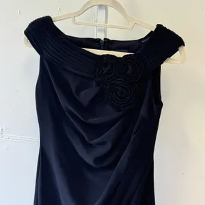 Y2K Adrianna Papell Black Rosette Ruched Off Shoulder Cocktail Sheath Dress Sz 4 thumbnail 4