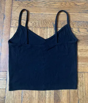 Forever 21 Black v neck crop top thumbnail 3