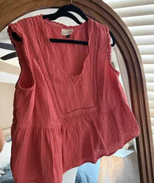 Pink Universal Thread Top  thumbnail 1
