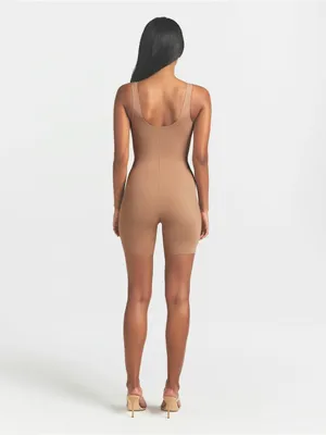 Skims (G15) Body Unlined Plunge Mid Thigh Bodysuit | Color Sienna | Size Small thumbnail 4