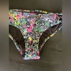 ⚠️ Clearance NWOT Victorias Secret swim bikini bottom multicolor, strap sides S thumbnail 3