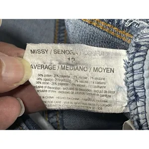 Bandolino Embroidered Skinny Jeans Women’s Size 12 Medium Wash Frayed Cuff Boho thumbnail 10