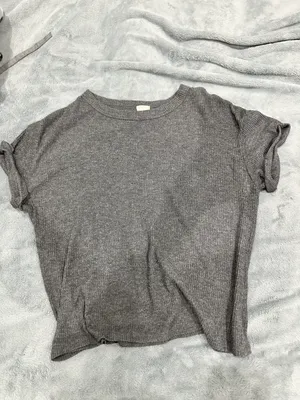 Brandy Melville / John Galt textured ribbed grey shorts sleeve top thumbnail 3