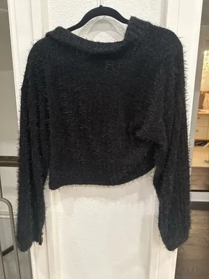Le Lis Black Fuzzy Cropped Button Front Cardigan Sweater Size Small NWT thumbnail 6