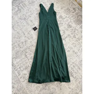 Lulus Perfect Refinement Emerald Satin Sleeveless Pleated Maxi Dress Size Small thumbnail 4