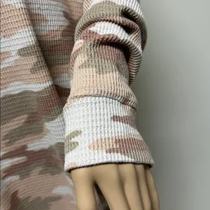 American Eagle Long Sleeve Oversized Peach/Nude Camo Waffle V Neck Top size XL thumbnail 4