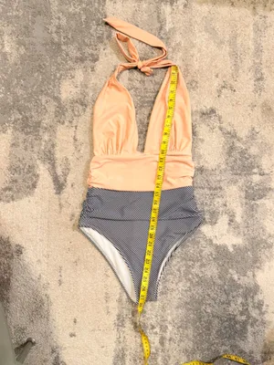 Cupshe black Striped and Peach Swimsuit thumbnail 4